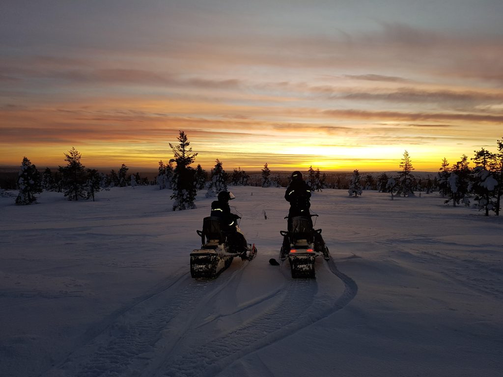 Snowmobile safari - Ivalo - Inari - Saariselkä