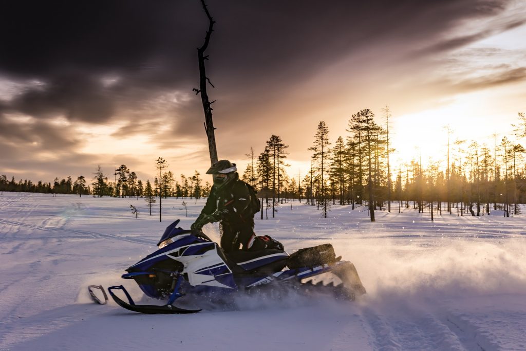Snowmobile-tours-and-safari-in-Ivalo-Inari